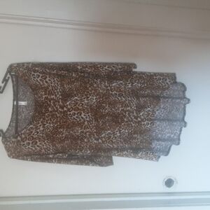 82 Days Slinky Animal Print High Low Tunic Top Sz L